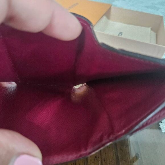 Louis Vuitton Zoe trifold wallet - Picture 7 of 11